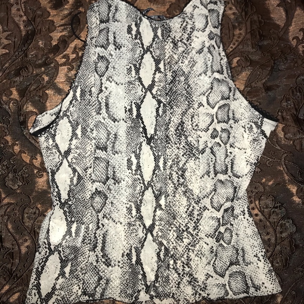 Snake mesh top - Picture 4 of 5